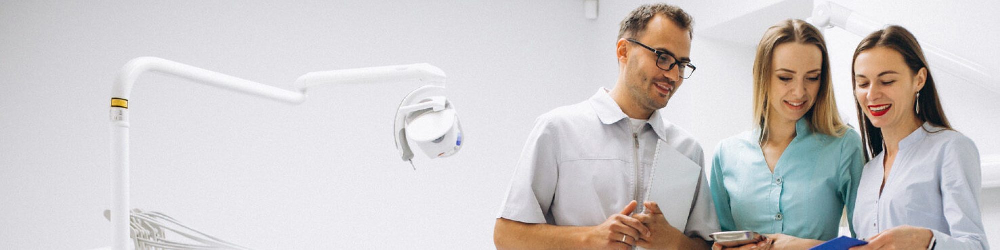 dentist-dentistry-smile-patient-white-dental-1446755-pxhere.com_.jpg
